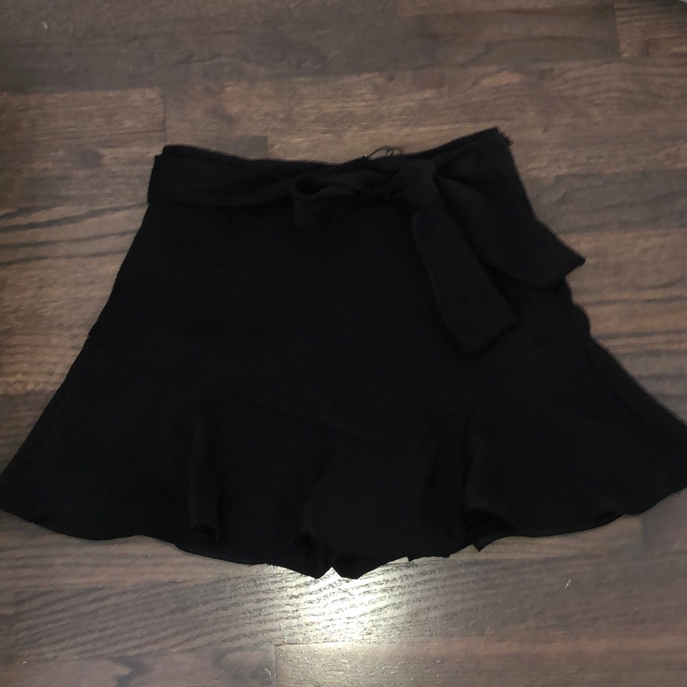 Zara Bow Trim Skort